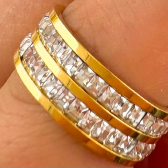 Ring 18K Gold Plated Over Stainless Steel - Picture 3 of 3